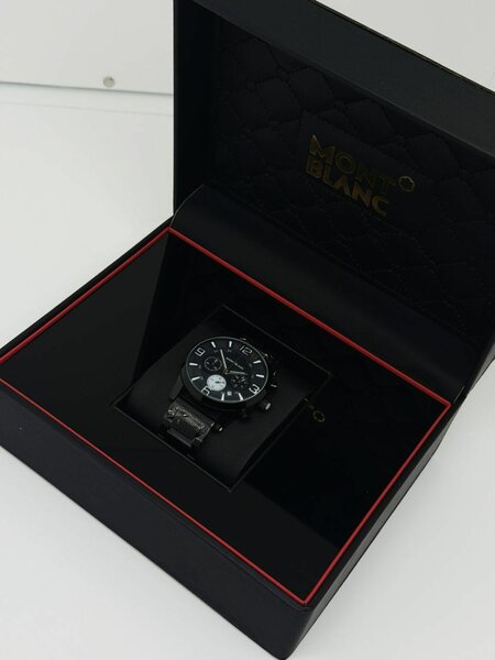 Mont Blanc Montre Hommes Élégante