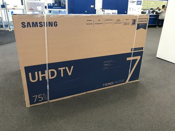 Téléviseur UHD Samsung 75'' 7 Series