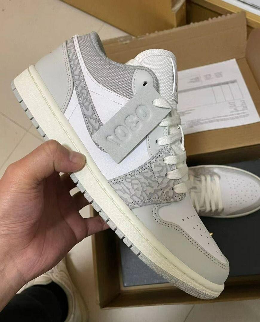 Sneakers en cuir blanc élégant