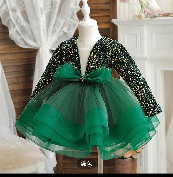 Нарядное зеленое  платье для девочек