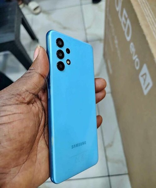 Téléphone Samsung bleu