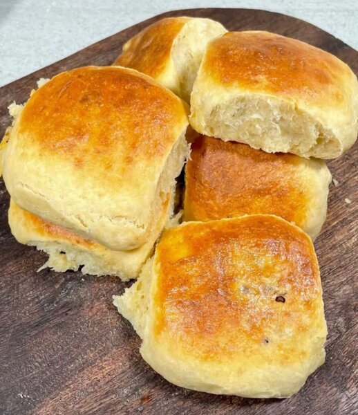 Petits pains moelleux frais