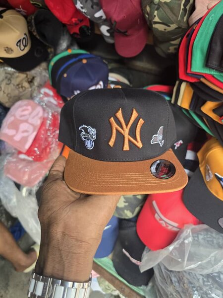 Casquette mode brodée