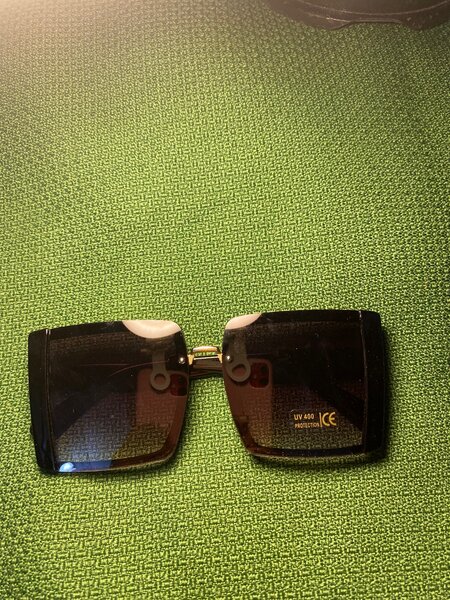 Lunettes de soleil carrées UV400