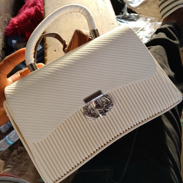 Sac à main élégant femme