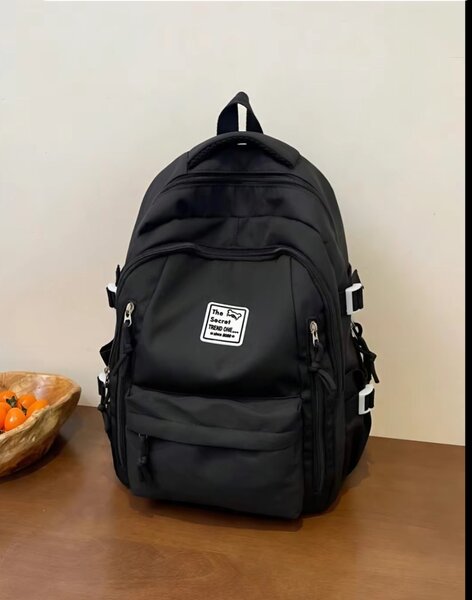 Grand sac à dos noir