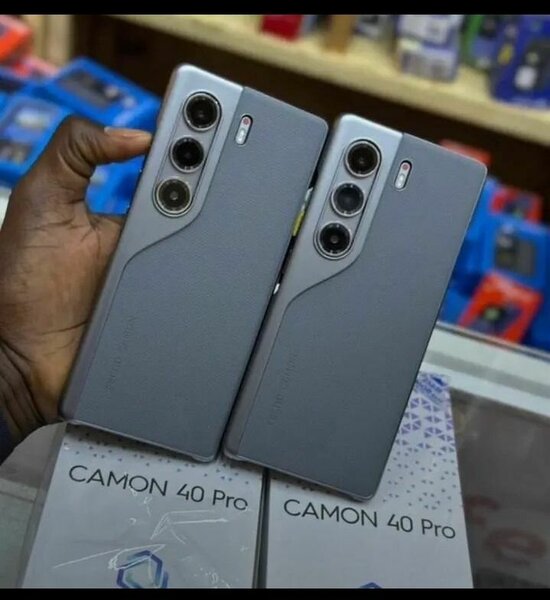 Tecno Camon 40 Pro - Smartphone
