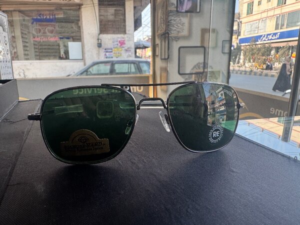 Gucci women sunglasses