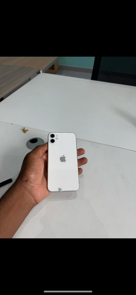 iPhone 11simples casi neuf