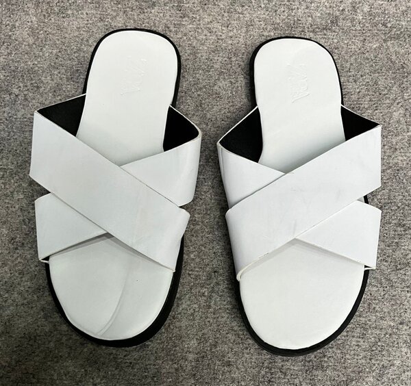 Sandales croisées blanches