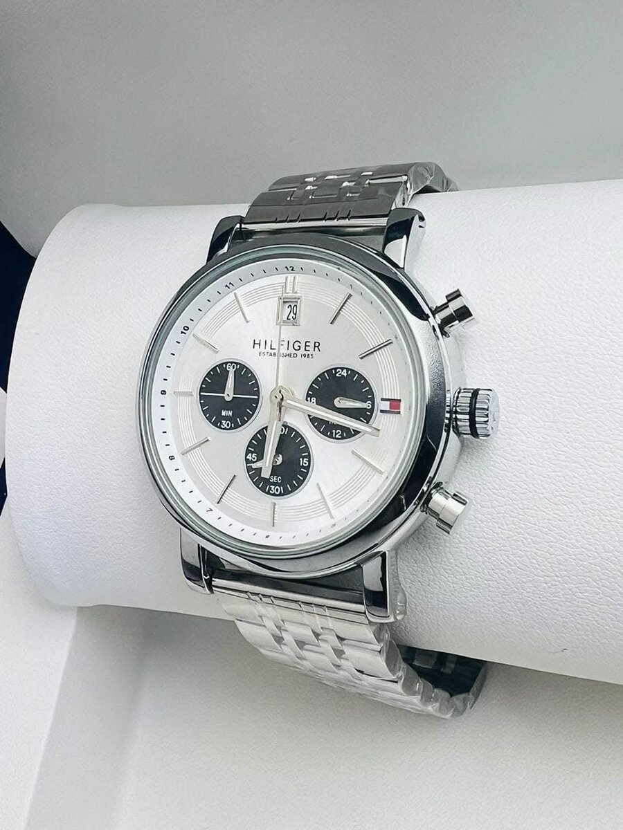 Montre Tommy Hilfiger acier