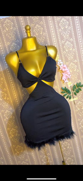 Robe moulante noire élégante