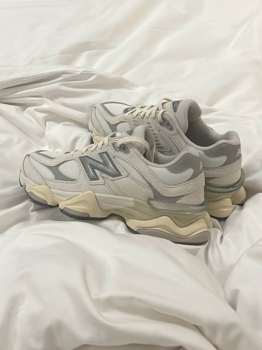 New Balance 9060 blanche