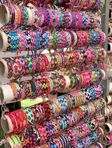 Bracelets colorés artisanaux
