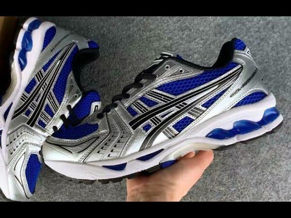 Chaussures running légères Asics