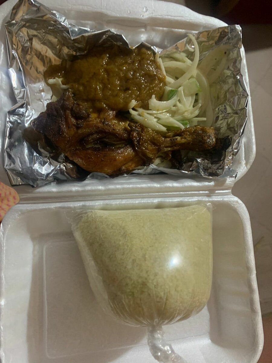 Poulet Grillé avec  attieke