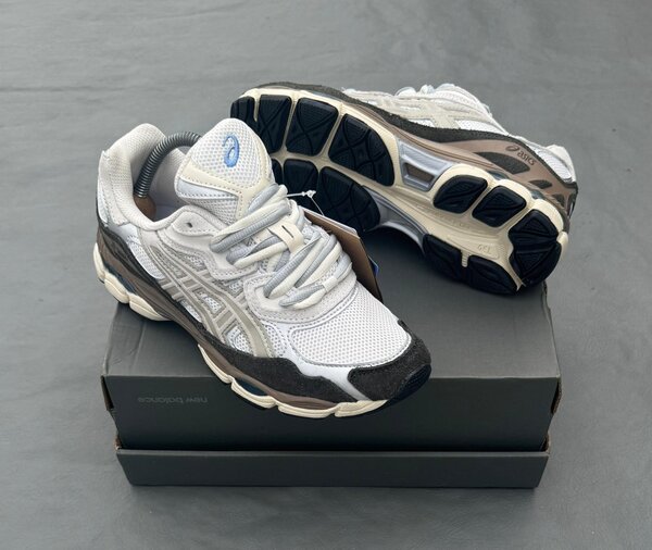 Baskets ASICS confortables