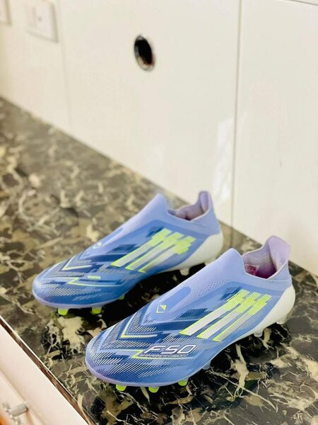 Chaussures de Football f50