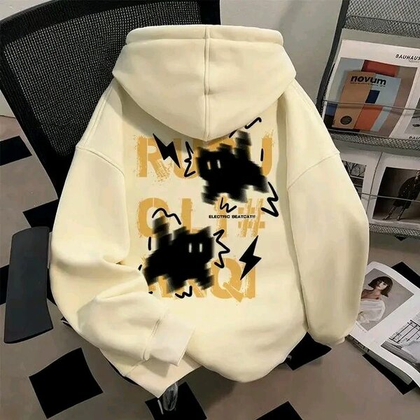 Sweat à capuche blanc avec motifs