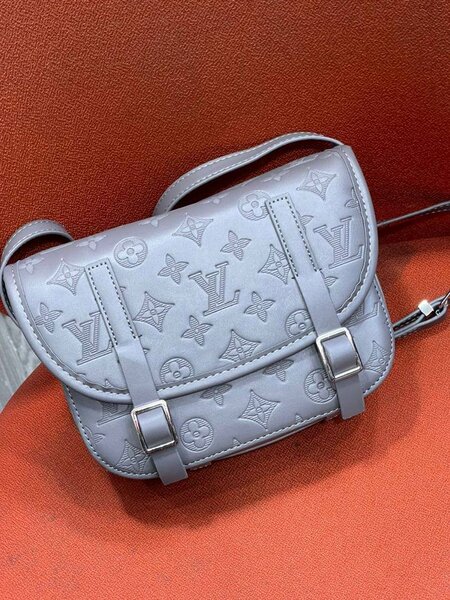 Sacoche Louis Vuitton