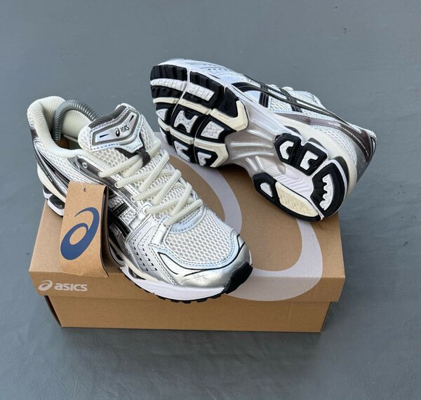 Asics Gel-Kayano 14 Sneakers