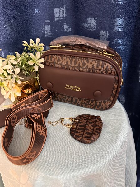 Sac à main Michael Kors marron et rose