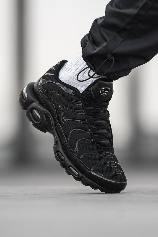 Chaussures Nike Air Max TN Noir