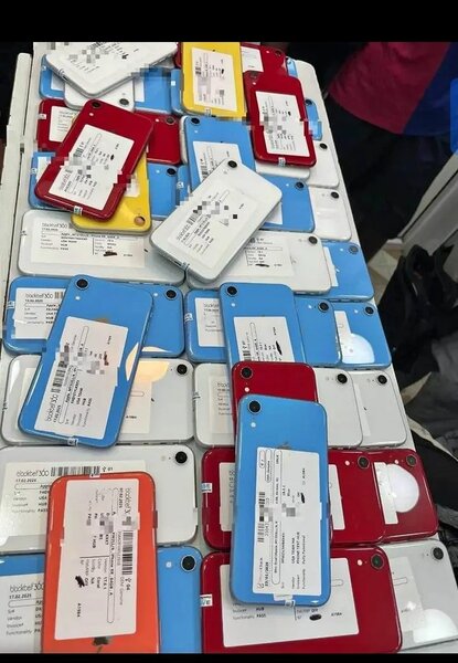 Smartphones colorés reconditionnés