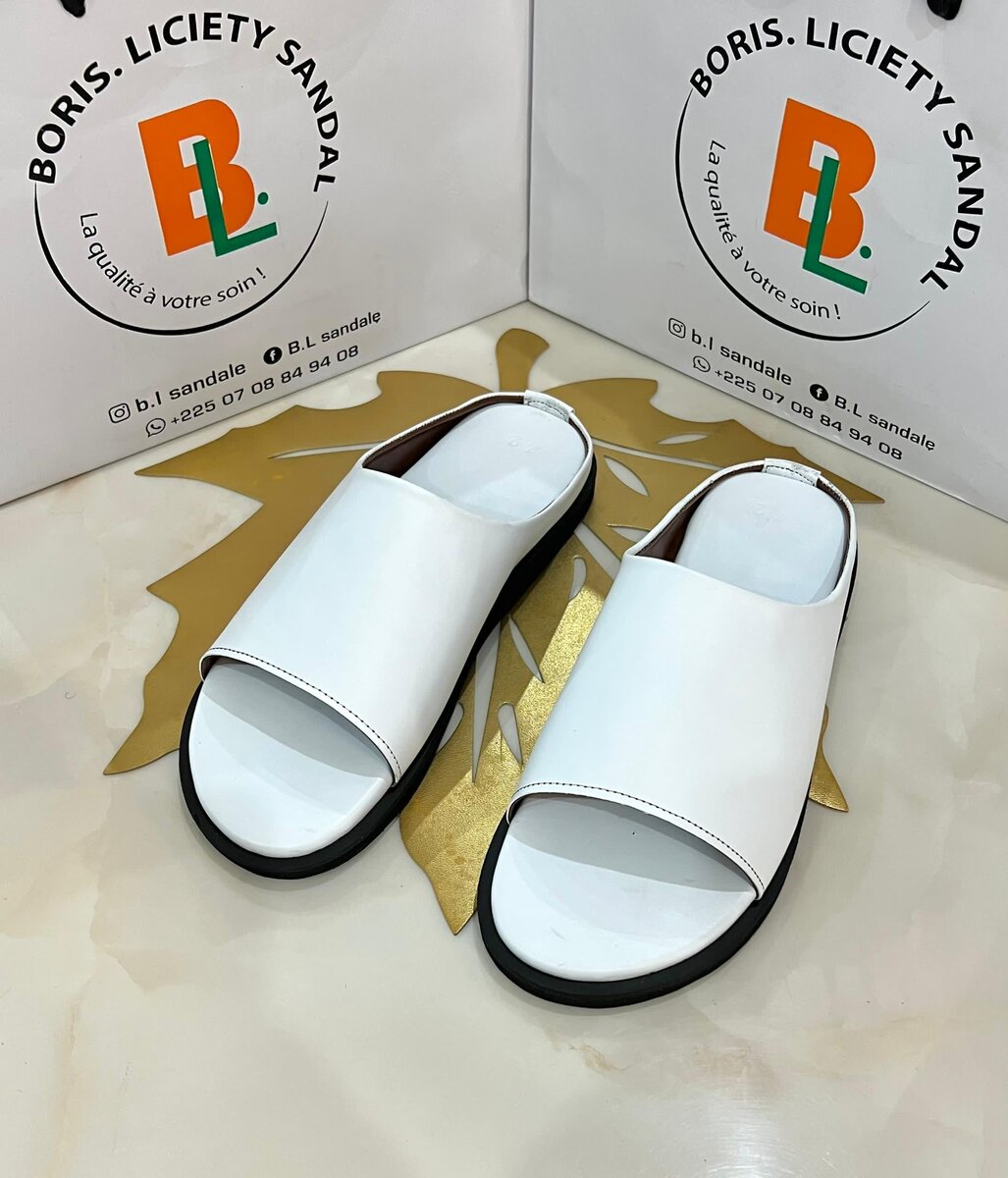 Sandales en cuir blanc élégantes