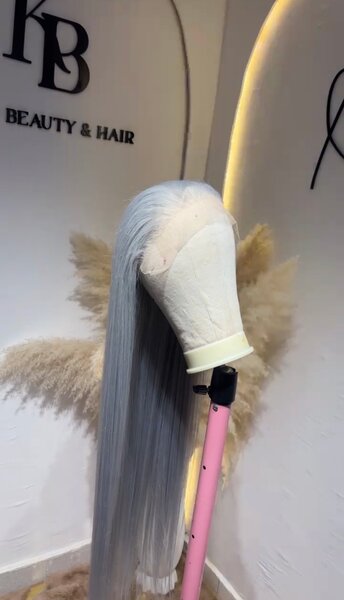 Perruque Lace Front Grise