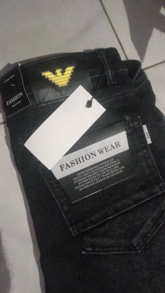 Jean noir homme stylé