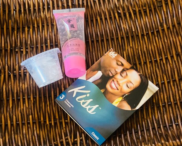 lubrifiant + Preservatif + cri