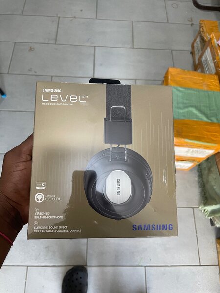 Samsung level on Pro Headphone