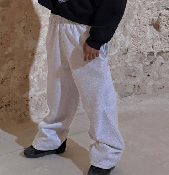 Jogging Oversize Gris  Confor