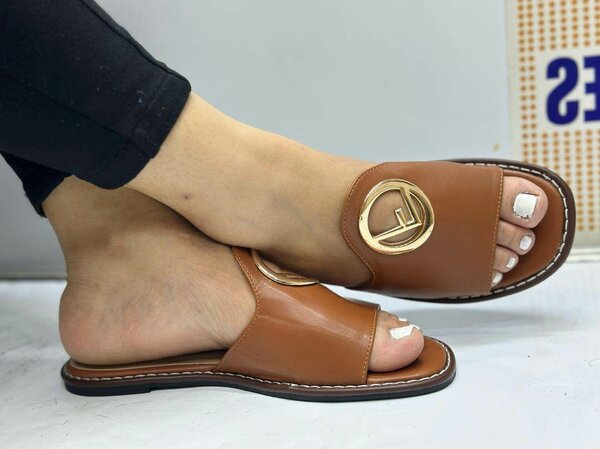 Stylish Women's Slide Sandals