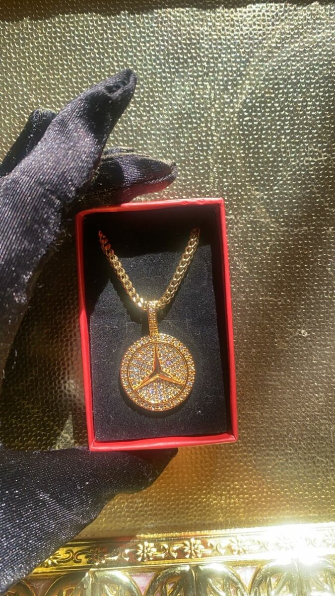 Necklace and pendent