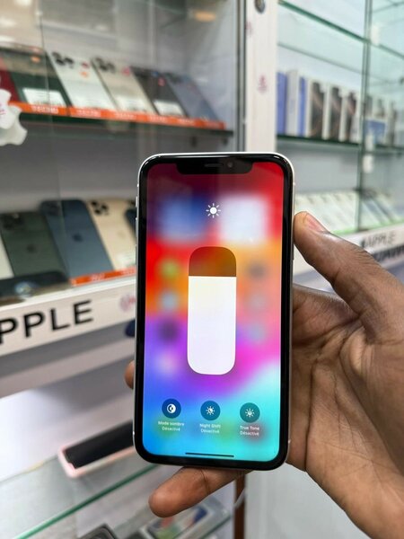 iPhone XR 64go sans face id