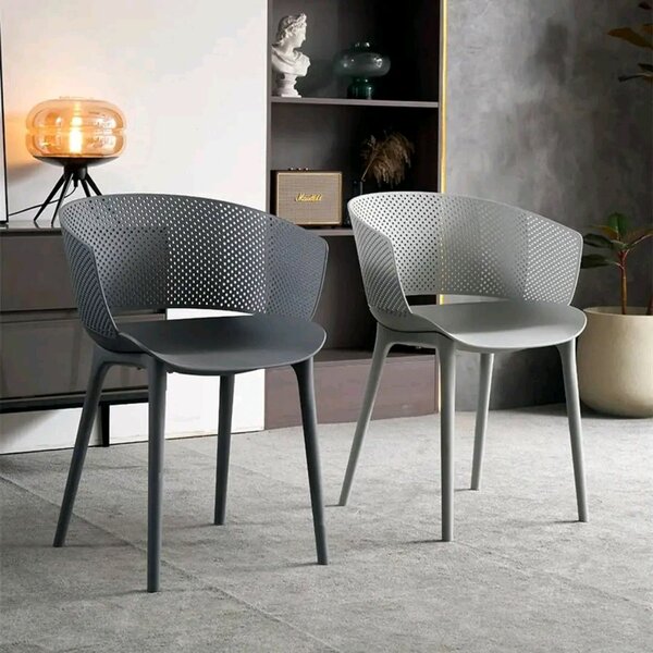 Chaise design moderne en plastique