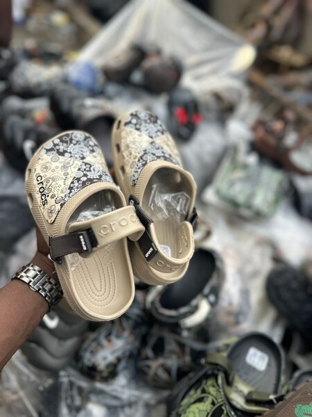 Sandales Crocs pour femme et homme