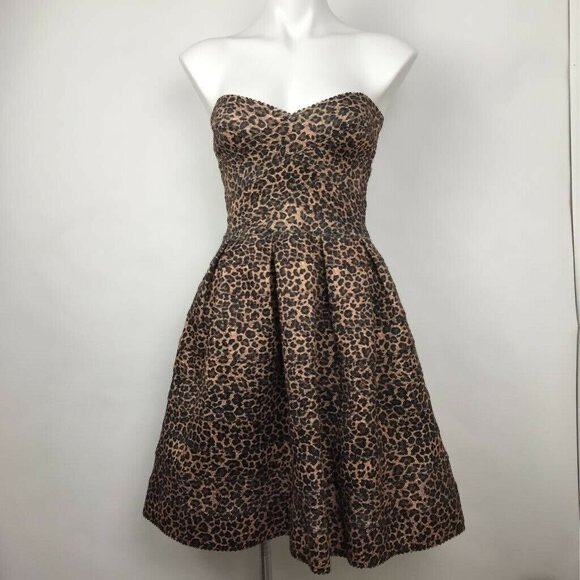 Leopard print pleated dress