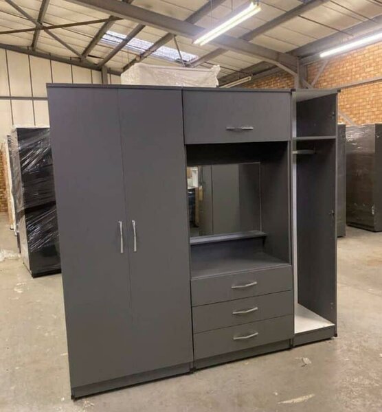 Armoire dressing gris moderne