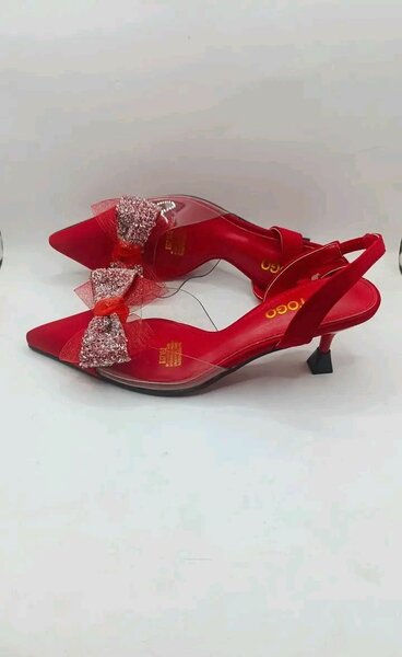 Sandales compensées élégantes