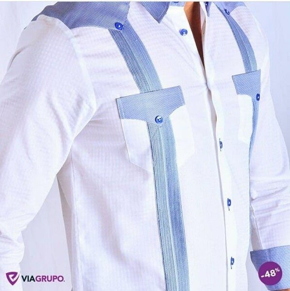 Chemise blanche avec détails bleus pour homme