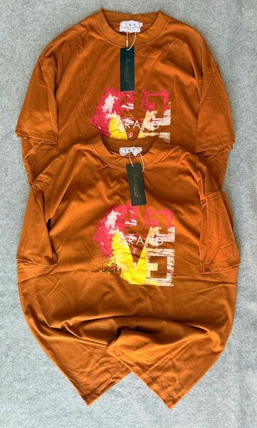 T-shirt couple tendance unisexe