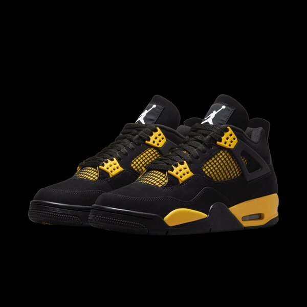 AIR JORDAN 4