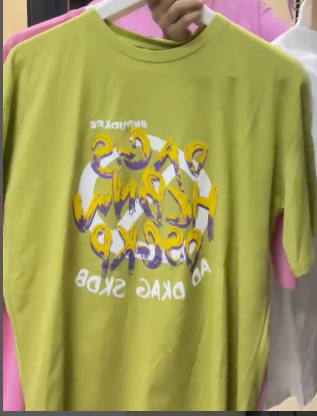 Женская футболка зеленого цвета