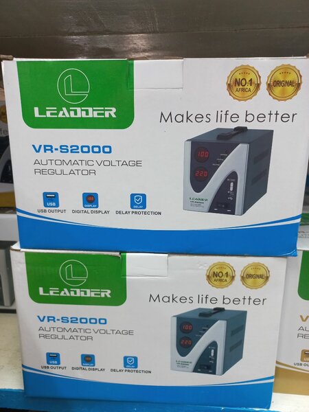 Leader VR-S2000 Voltage Regulator