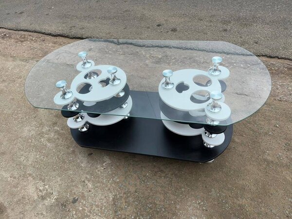 Table basse design en verre