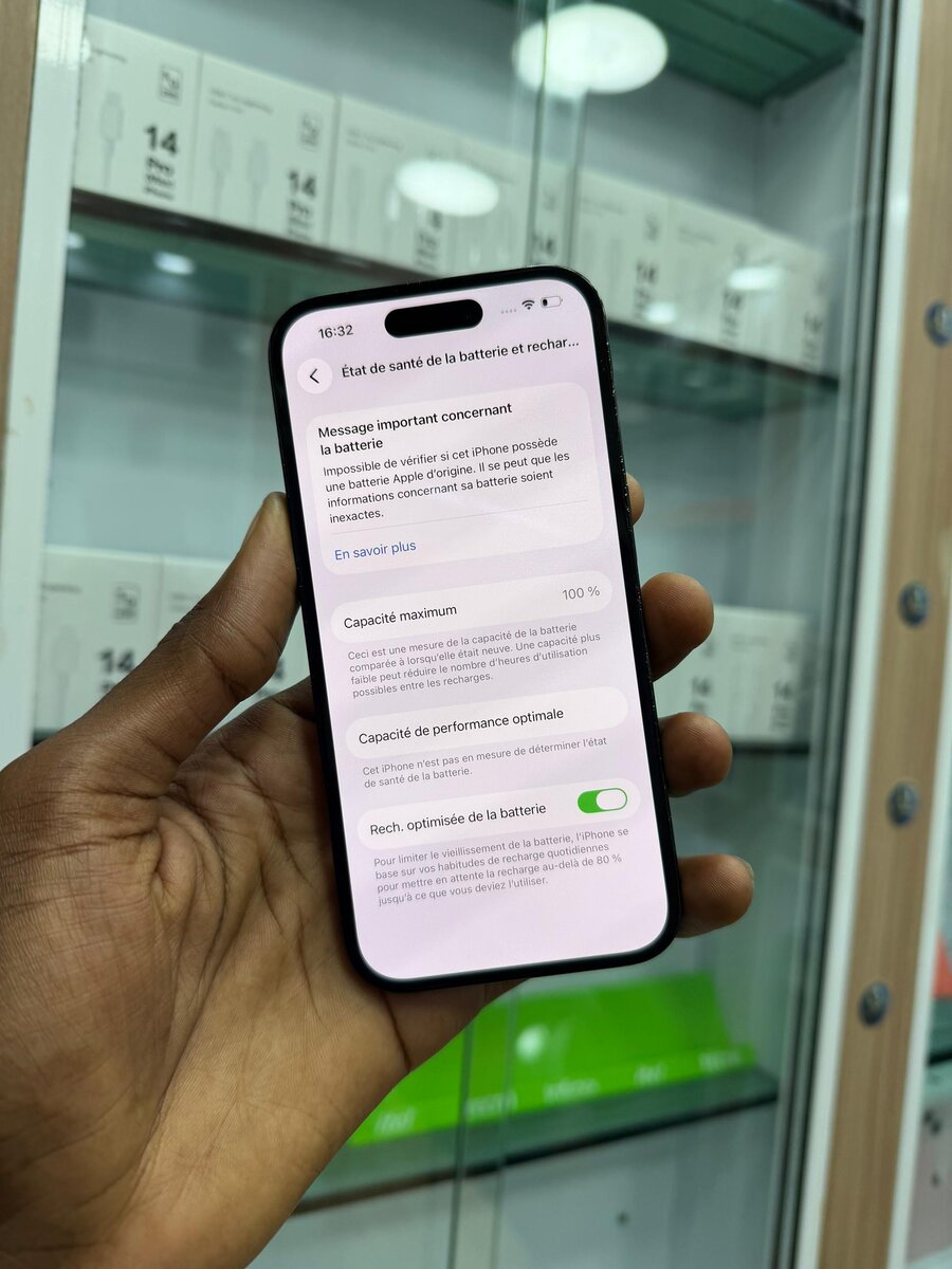 14 Pro 256go CE Casi retour