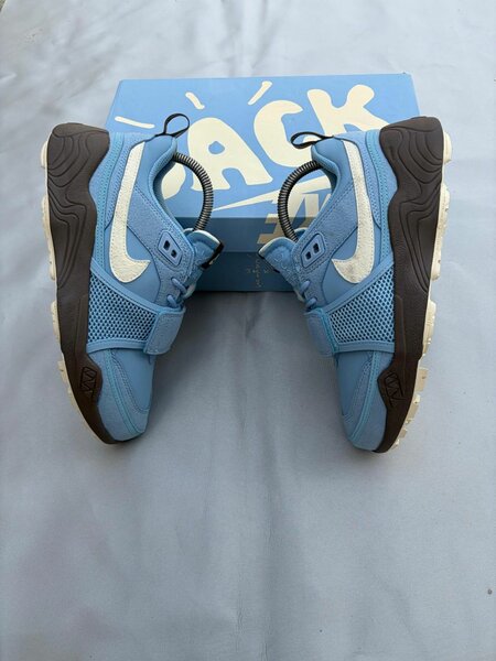 Chaussures Nike Travis Scott bleu